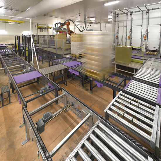 Pallet conveyors